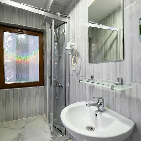 Bed & Breakfast Galataport Suites